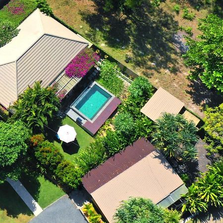 Villa Jeruk セロング・ベラナク エクステリア 写真