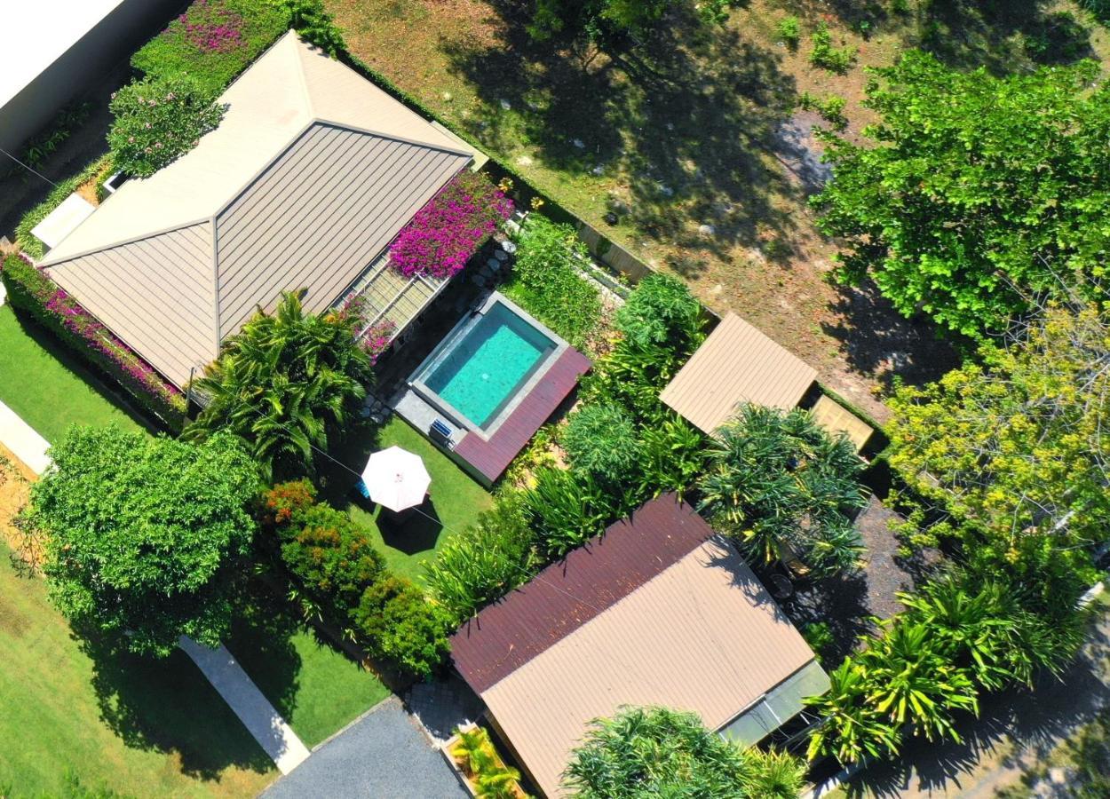 Villa Jeruk セロング・ベラナク エクステリア 写真